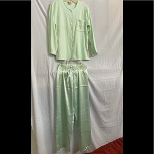 Jones New York mint green pajamas set size S